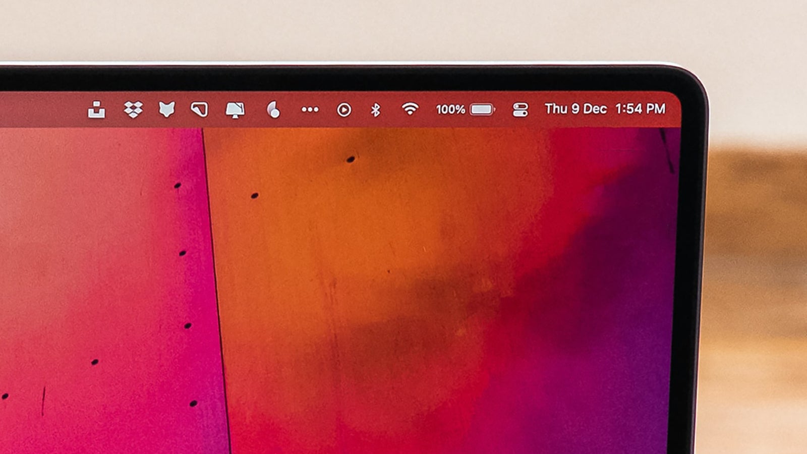 Klein, aber oho... die macOS-Menüleiste.