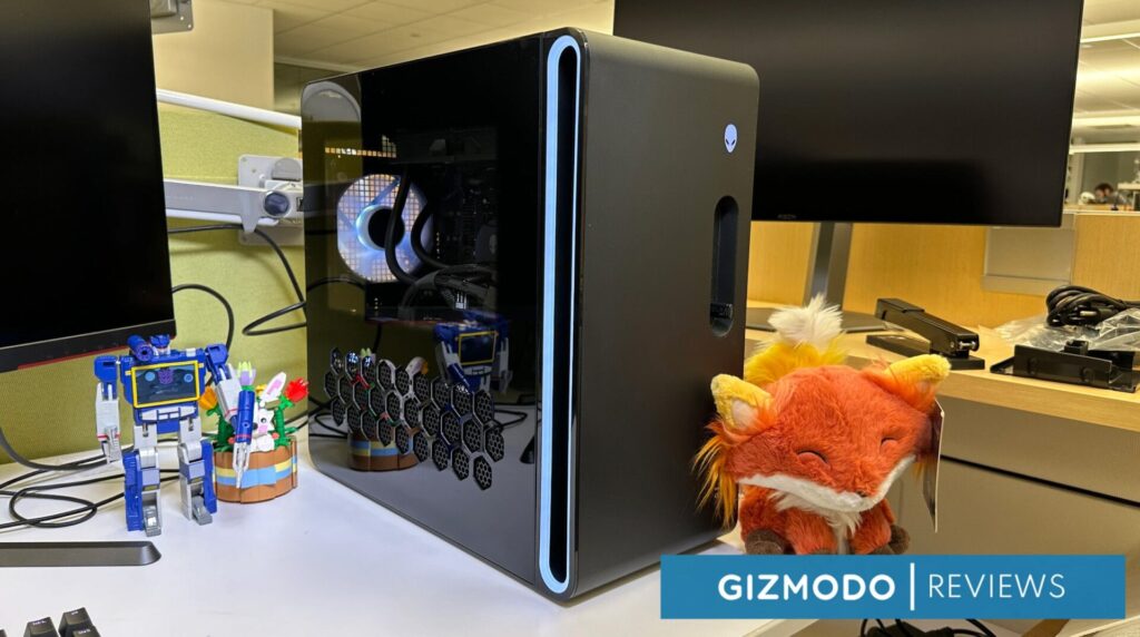 Photo: Kyle Barr / Gizmodo