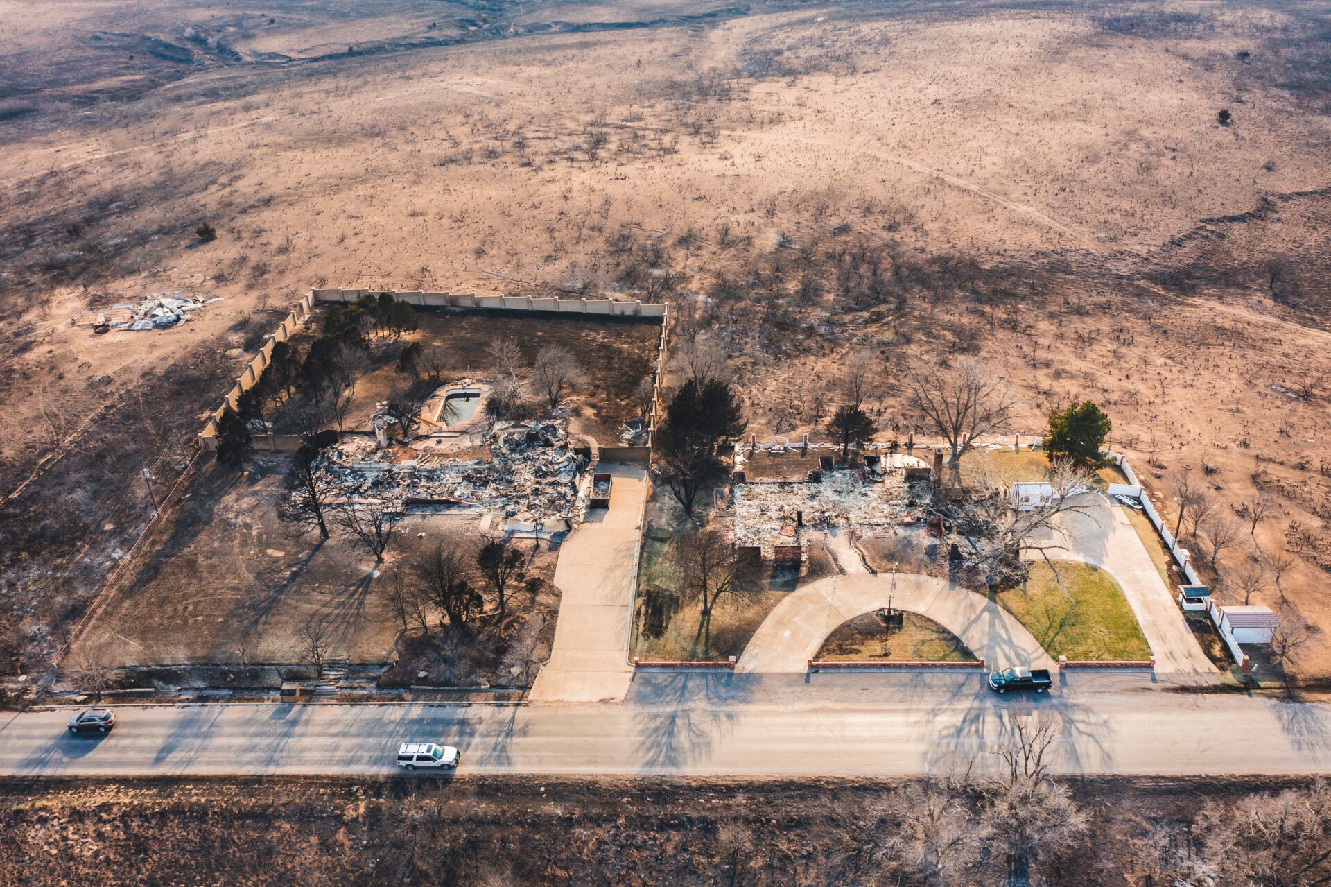Häuser, die durch den Brand von Smokehouse Creek zerstört wurden, wurden am Mittwoch, 28. Februar 2024, in Kanada und Texas gesehen 