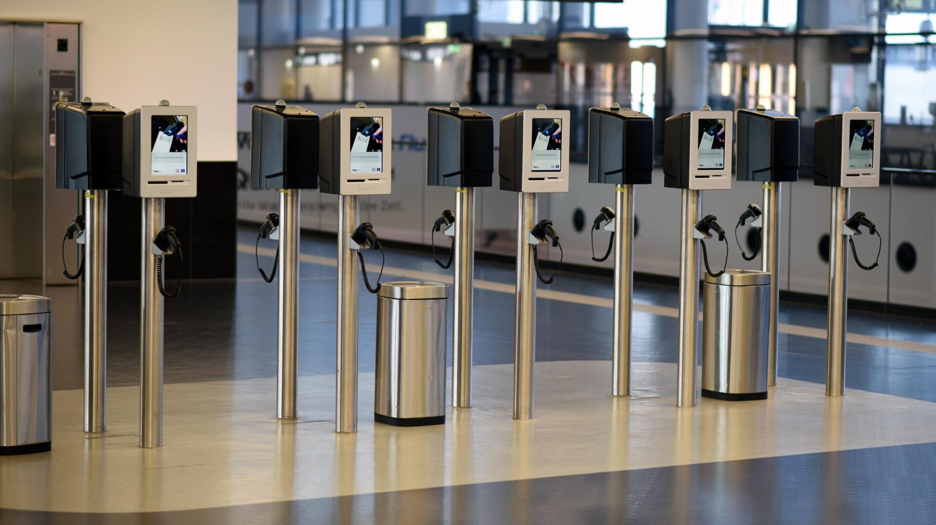 Self-Check-in-Automaten am Flughafen Wien