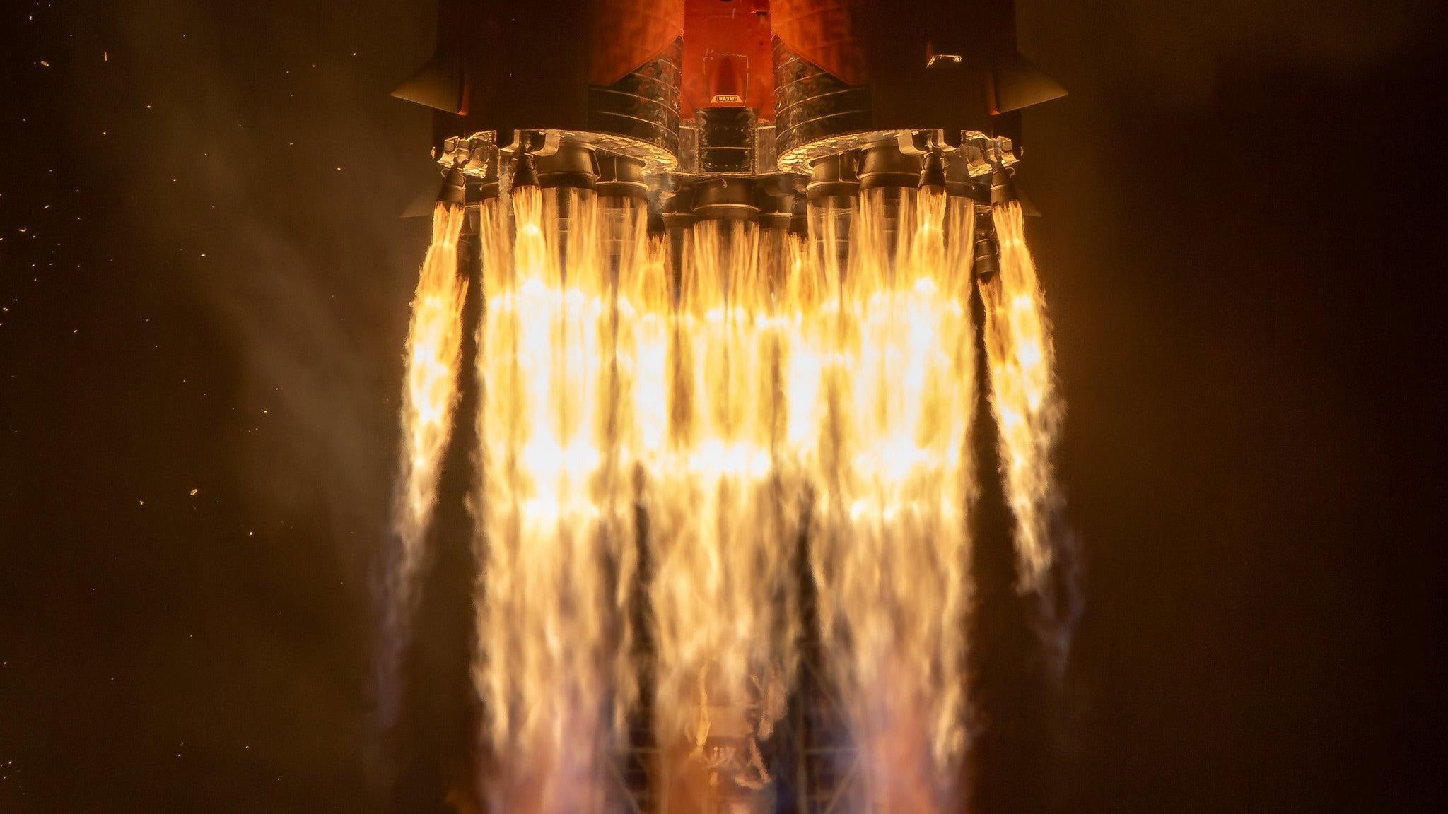 Die Abgasfahne der russischen Sojus-Rakete , die am 15. September 2023 zur ISS startet.