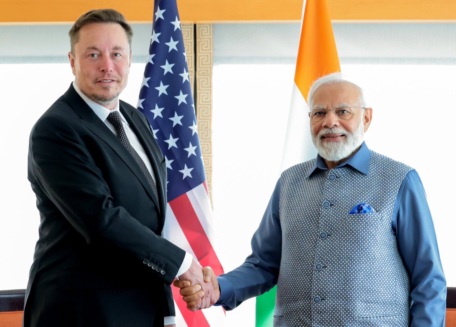 Der indische Premierminister Narendra Modi (rechts) trifft sich am 20. Juni 2023 in New York, USA, mit Elon Musk (links). 