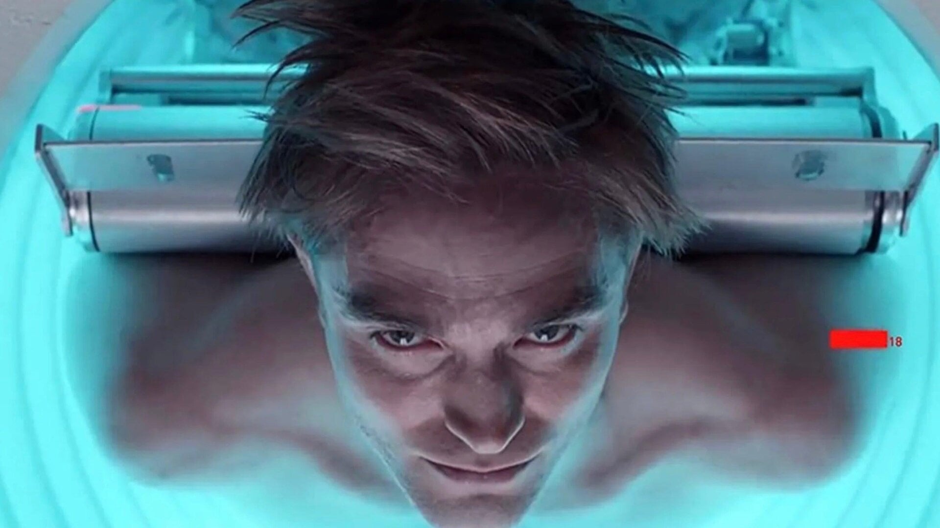 Robert Pattinson in Mickey 17.