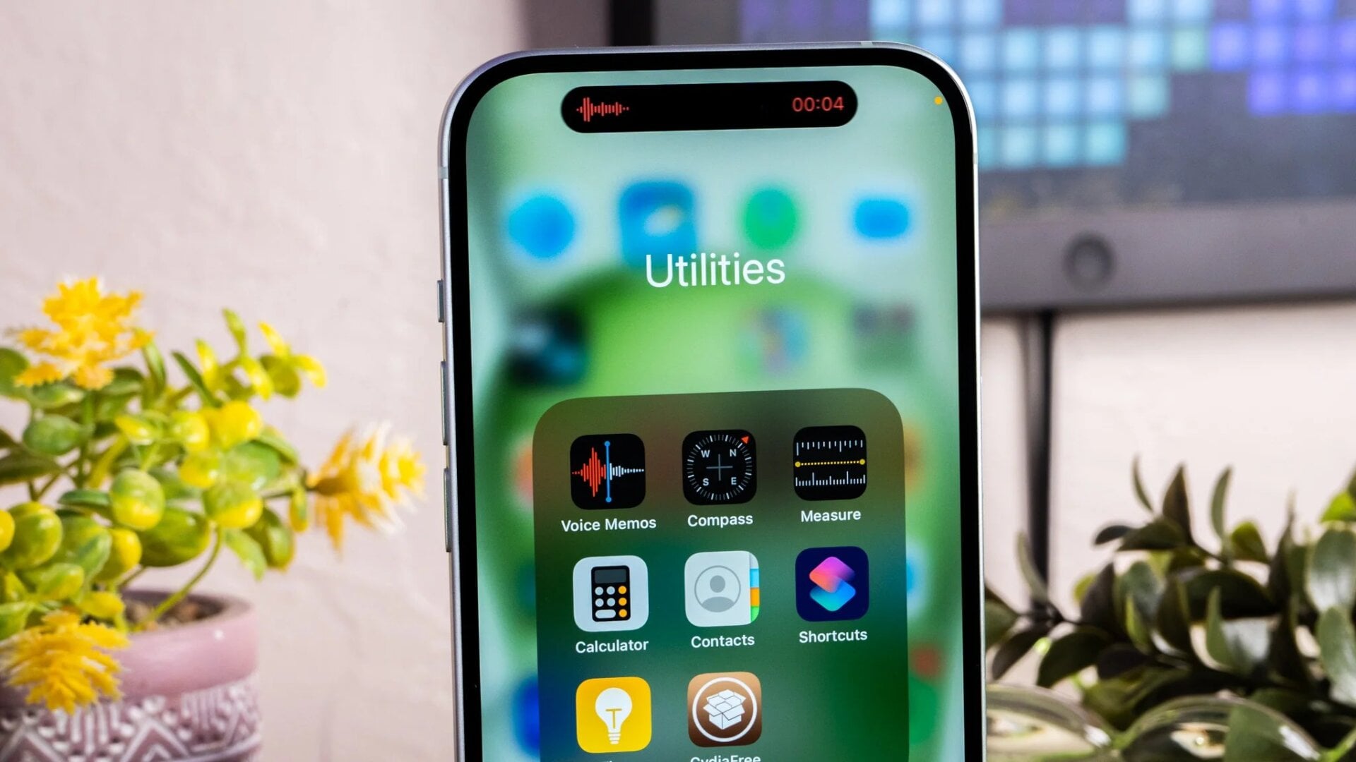 Stellen Sie sich vor, dieser Bildschirm könnte sich biegen und selbst heilen, wie ein verrücktes Produkt-Placement im neusten Deadpool-Film.