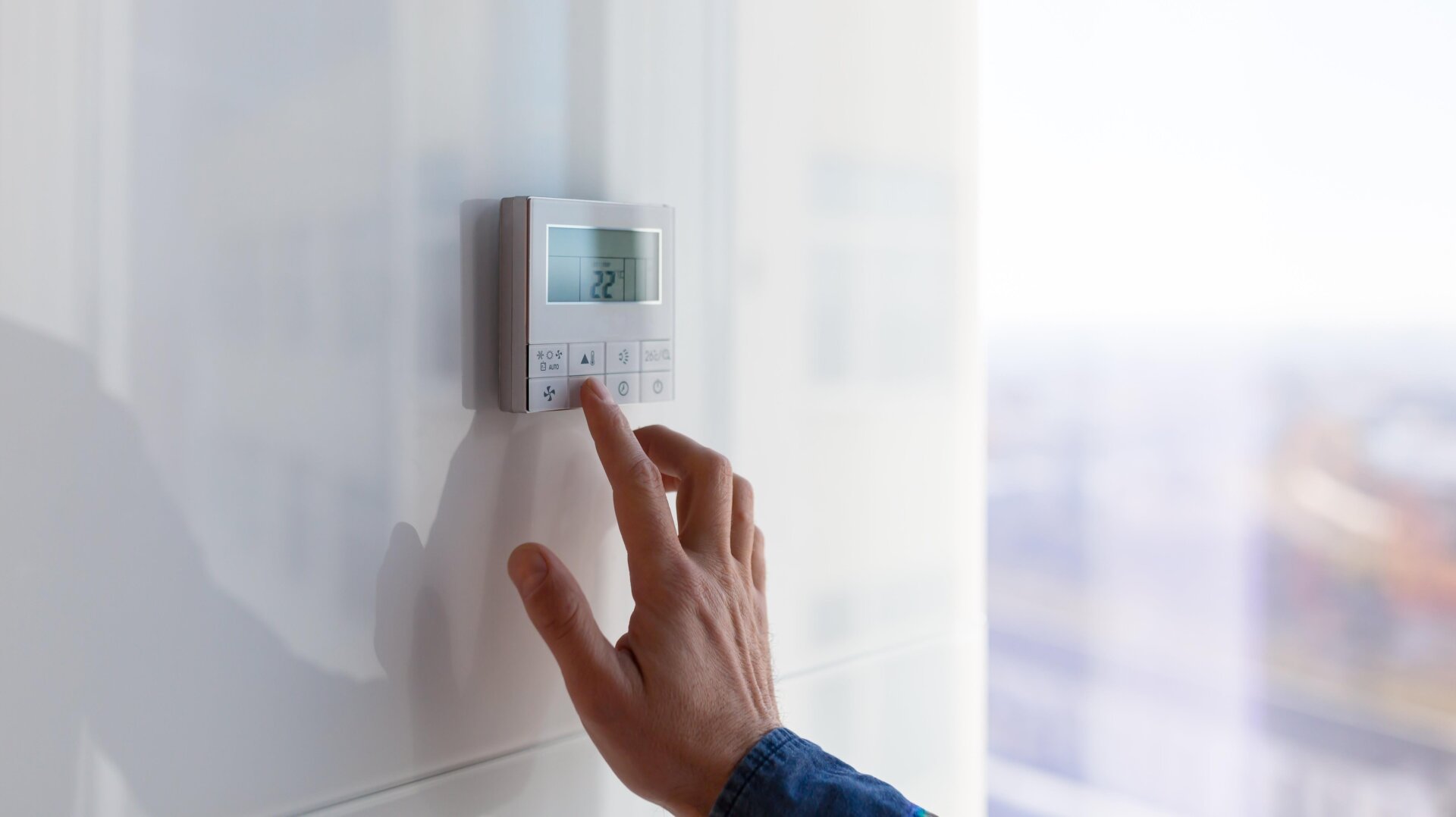 Forscher haben herausgefunden, dass es zwischen Männern und Frauen keinen signifikanten Unterschied in der Wahrnehmung der Raumkälte gibt.