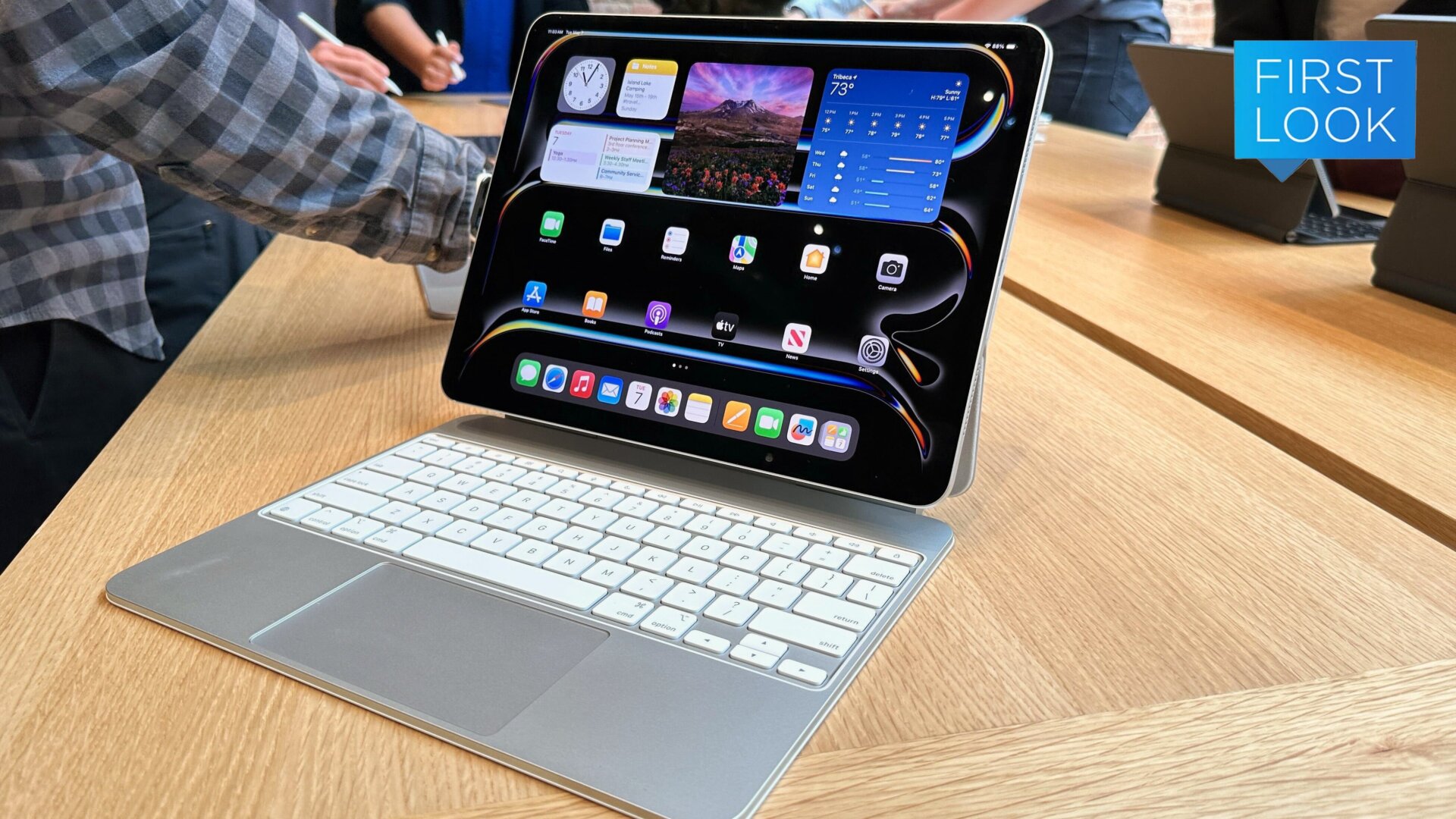 Mit dem vielleicht besten Display von Apple bisher verfügt das iPad plus Magic Keyboard möglicherweise über alle Funktionen „genau wie ein MacBook“.