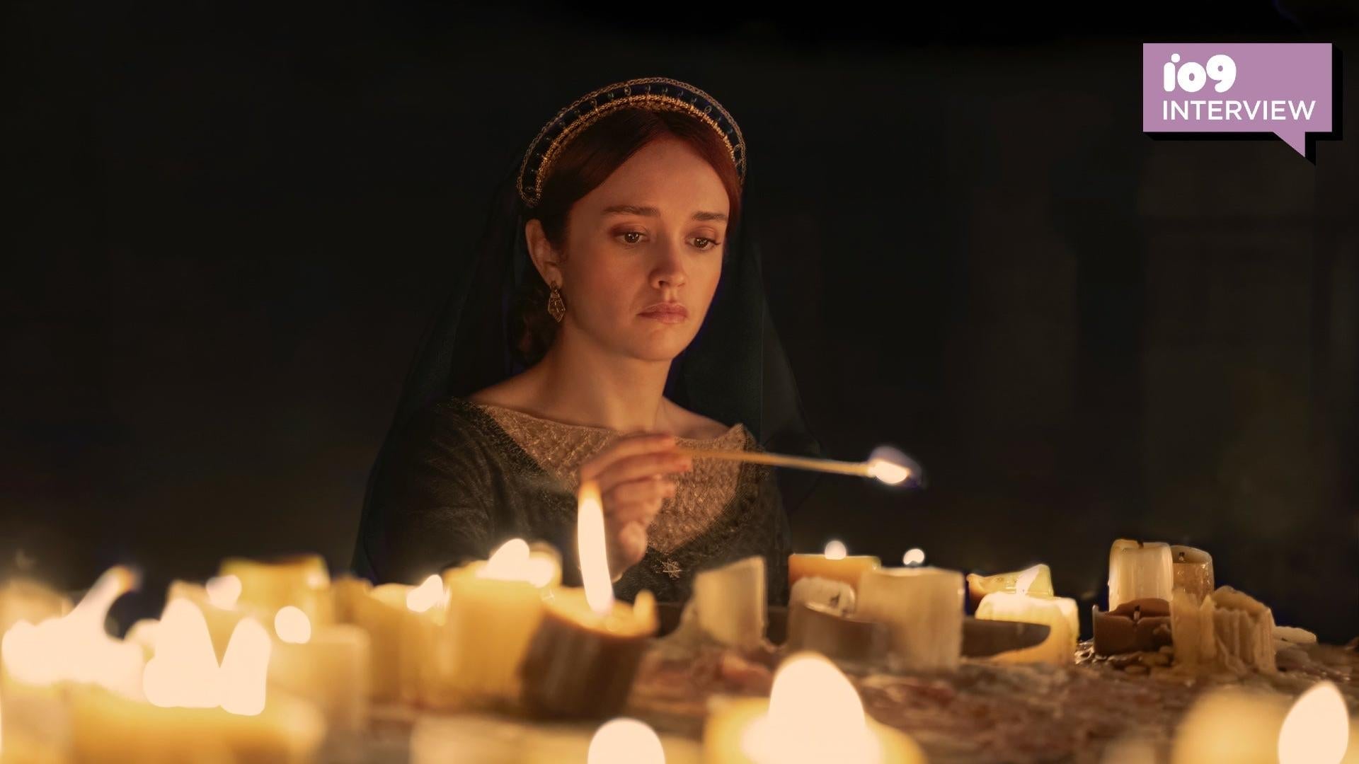 Alicent (Olivia Cooke) spricht ihre Gebete in Haus des Drachen.