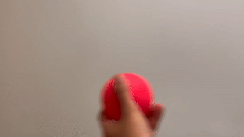 Durch die Bewegung durch den Raum werden Tracks eingemischt.