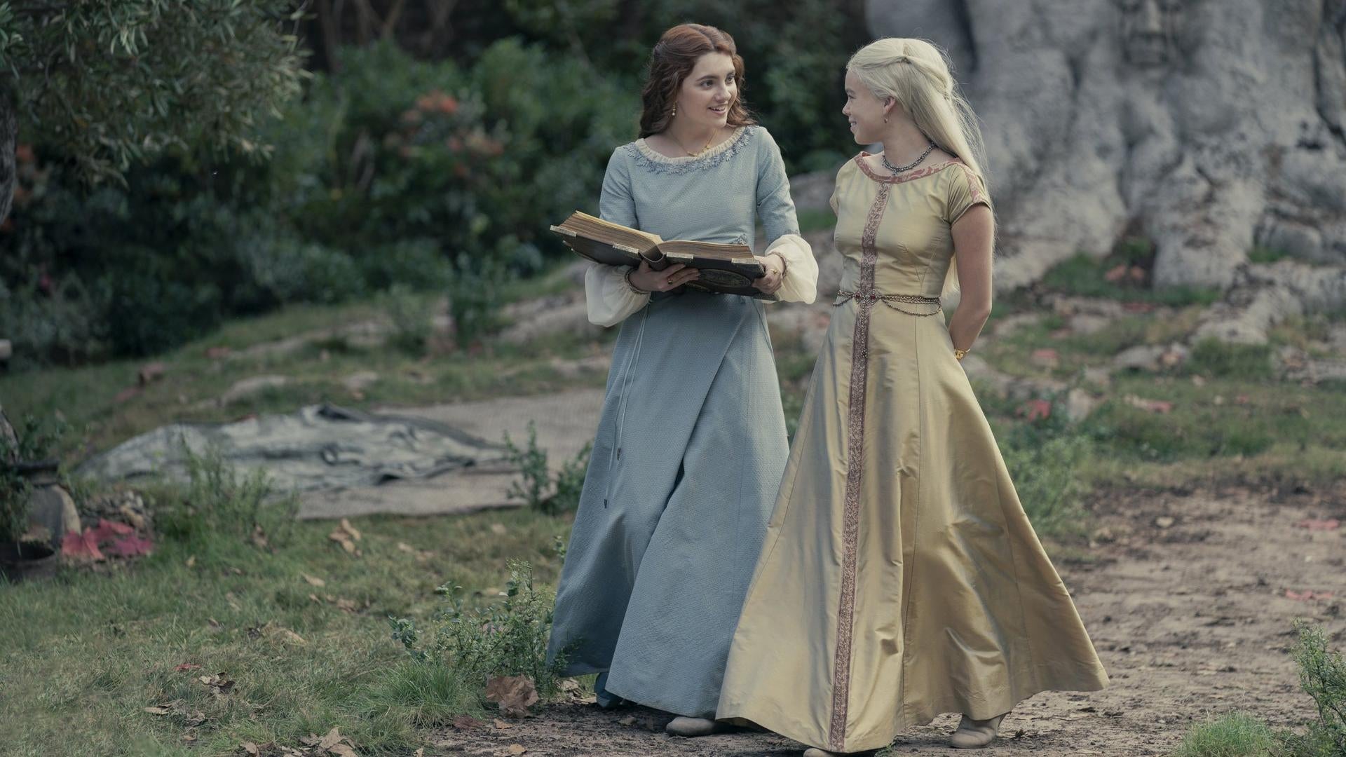Haus des Drachen Eingefleischte Fans werden sich erinnern, dass Alicent und Rhaenyra zu Beginn der ersten Staffel die Geschichte von Nymeria besprochen haben.