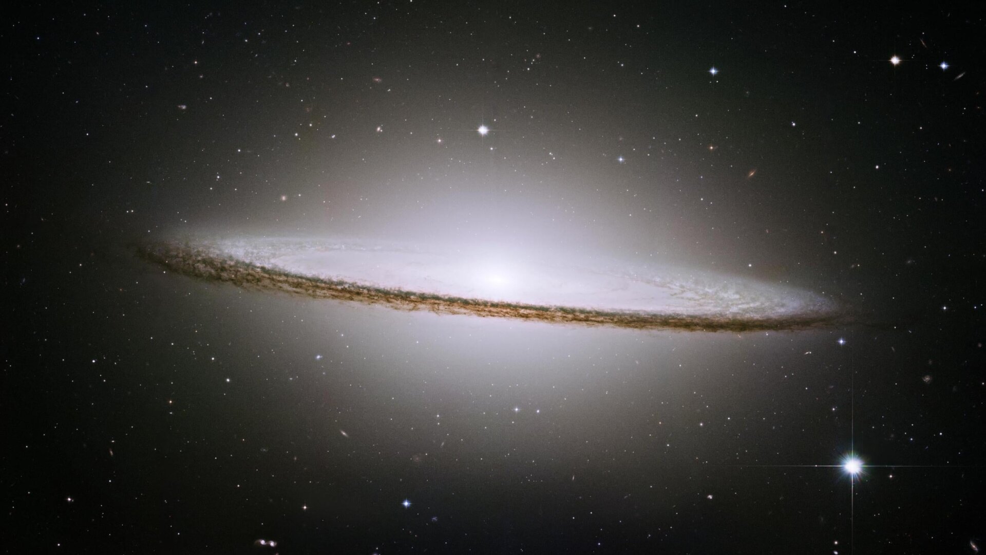 Die Sombrero-Galaxie.