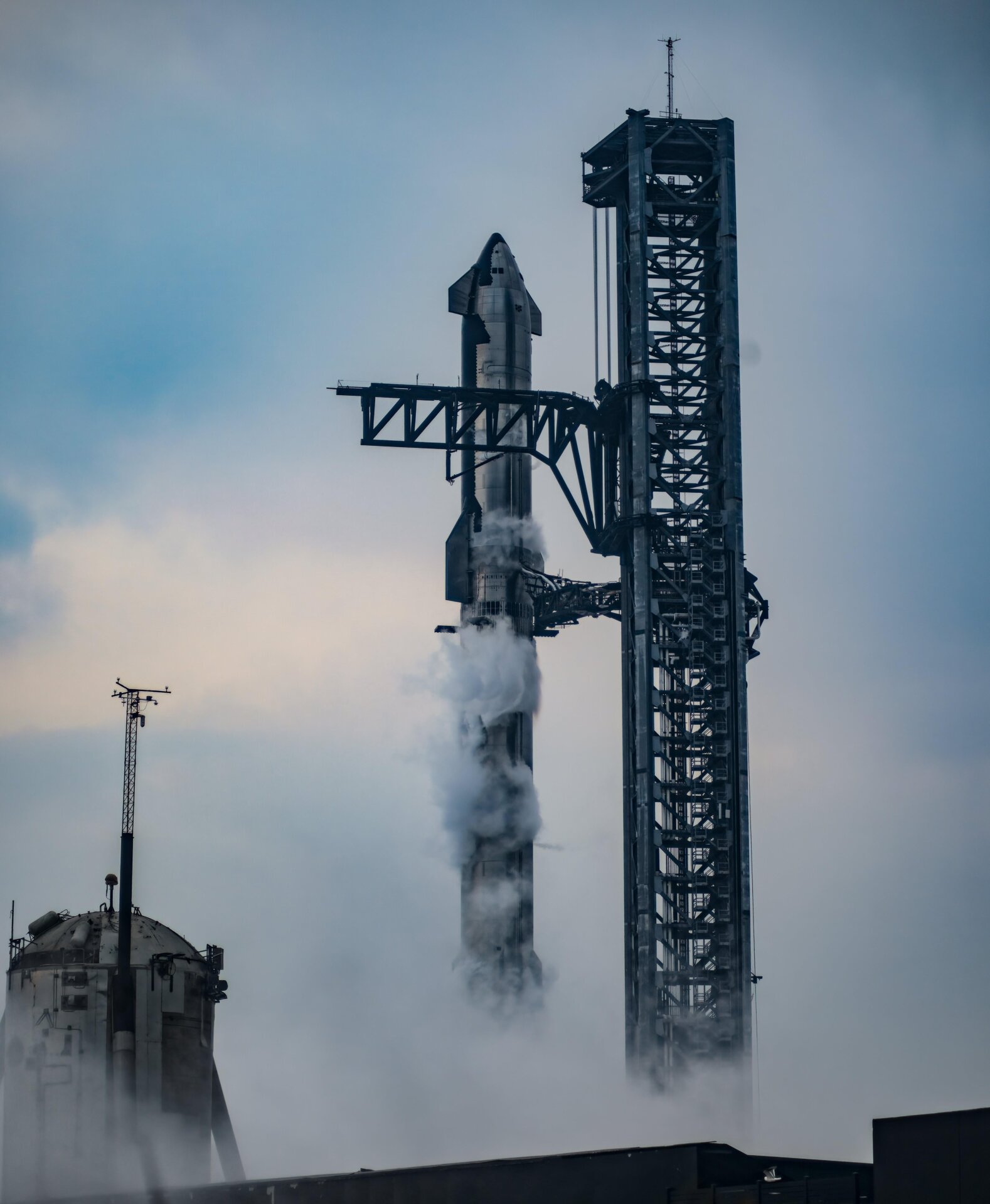 Die Starship-Rakete auf ihrer Starbase-Startrampe in Boca Chica, Texas.