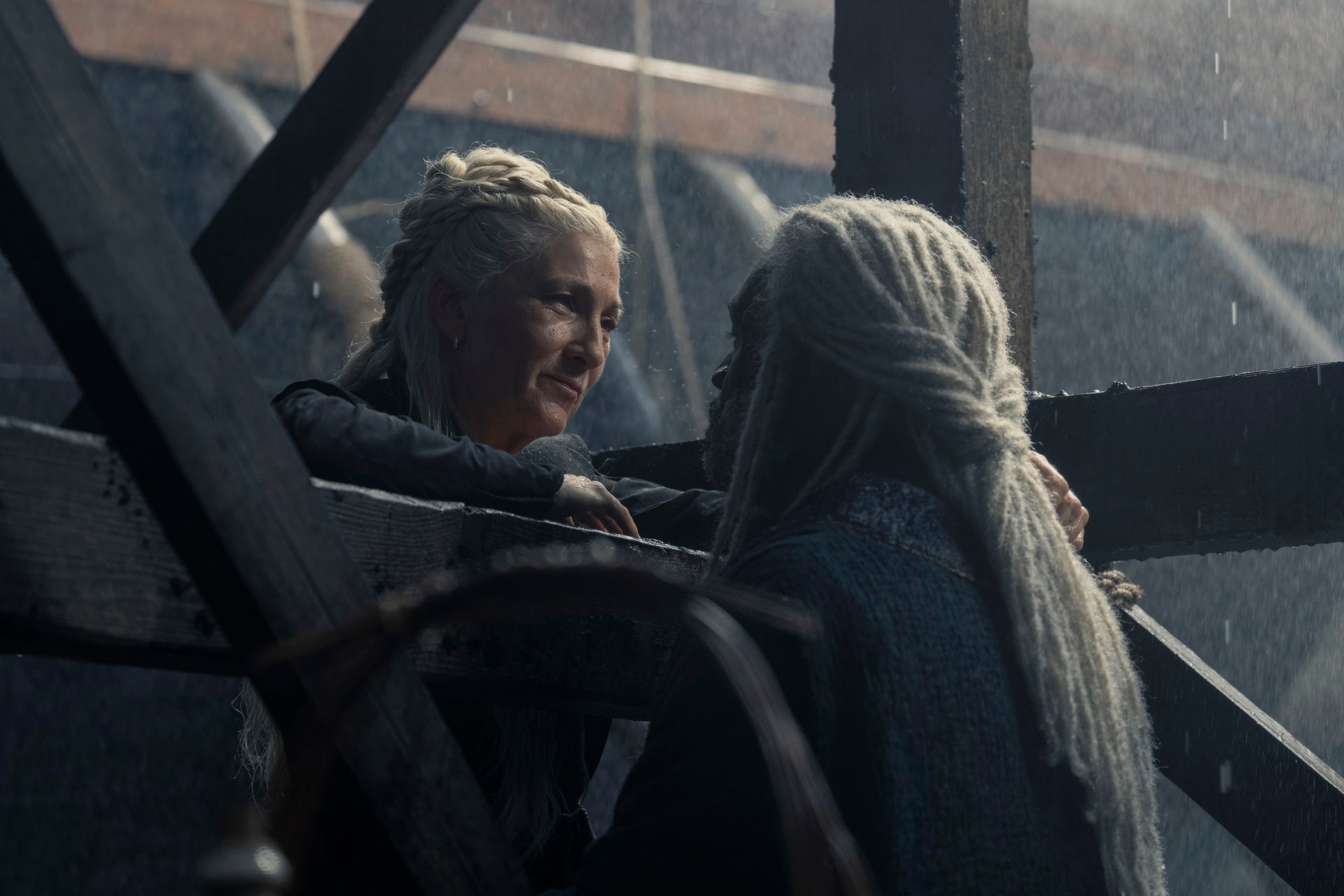 Rhaenys (Eve Best) und Corlys (Steve Toussaint)