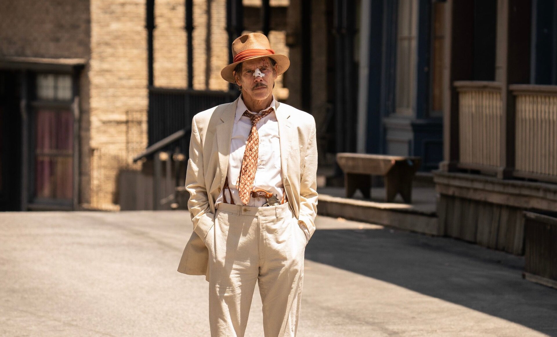 Kevin Bacon macht alles mit Jake Gittes.