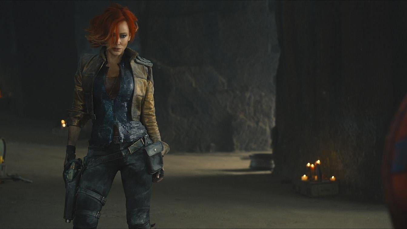 Kettensäge nicht abgebildet.