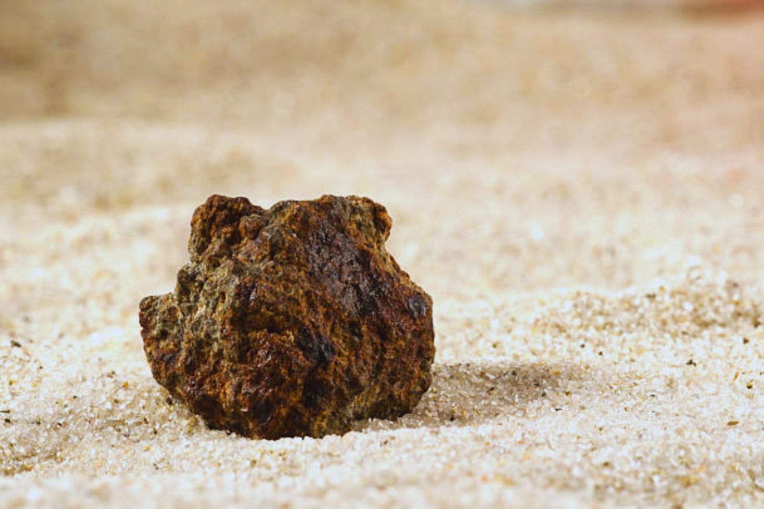 Bauern entdecken echten Meteoriten in Isfahan – was steckt hinter dem Himmelsstein?
