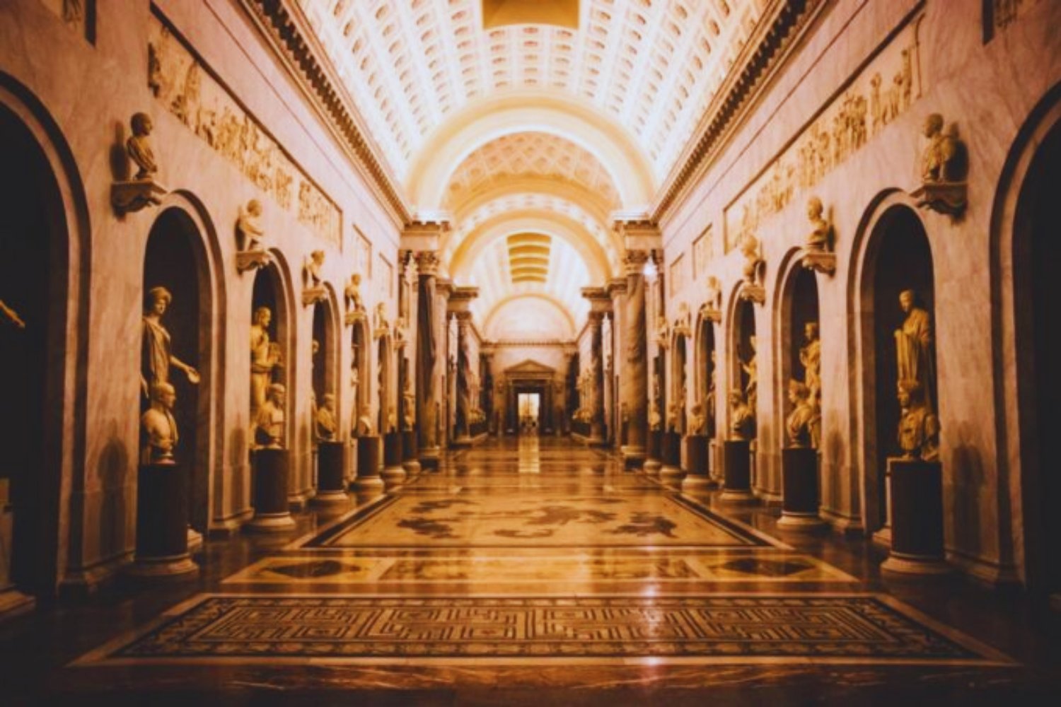 Die letzten Stunden eines Pontifikats: was Papst Franziskus der Welt noch hinterließ