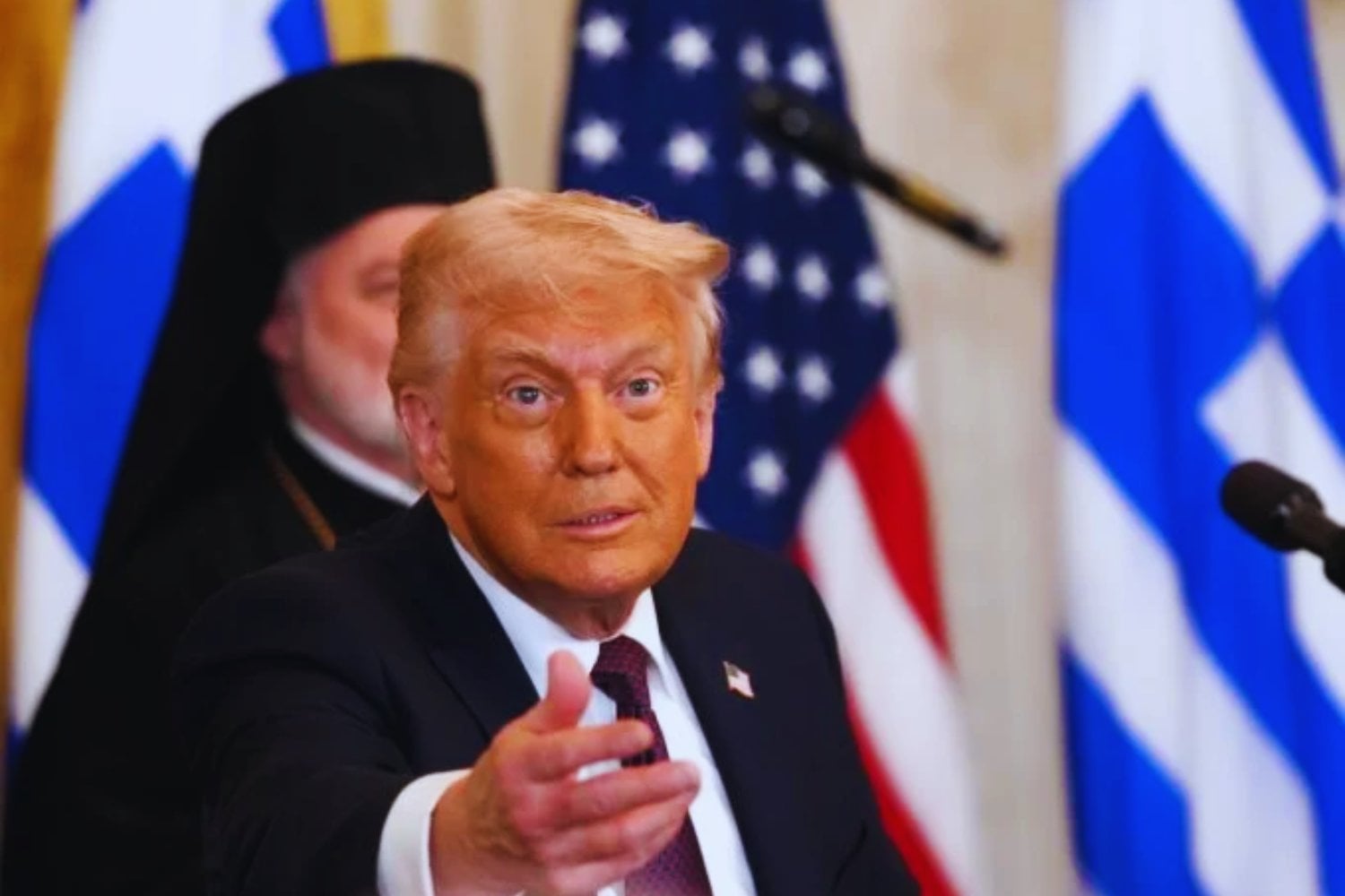 „Deal mit Russland“? Trumps Vorstoß sorgt für Empörung – und erhöht den Druck auf die Ukraine