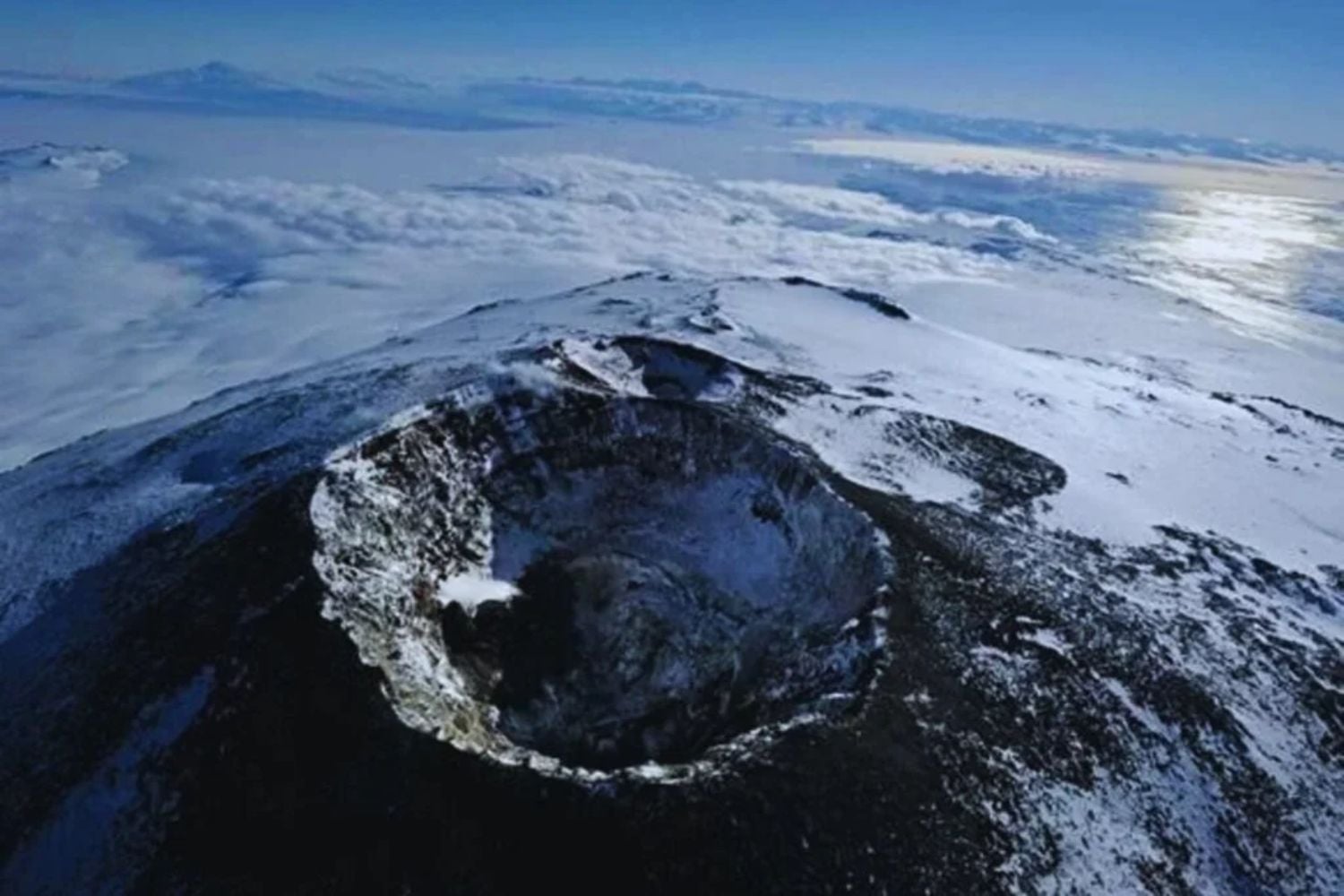 Der Vulkan, der Gold aus dem Inneren des Eises spuckt: Ein Fund, der unsere Sicht auf die Antarktis verändert