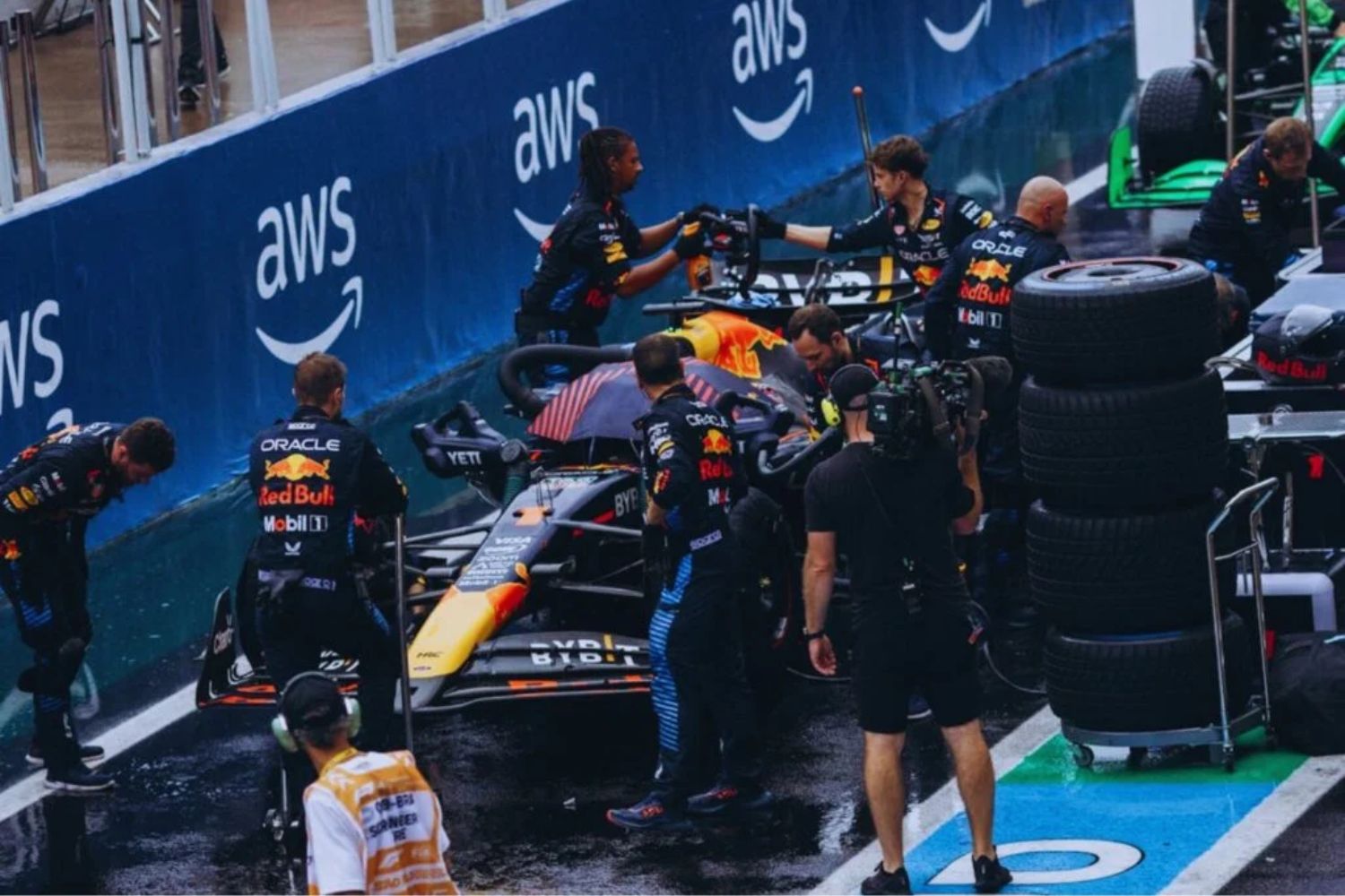 Das Geheimnis, das die Formel 1 für immer verändert hat, liegt nicht im Motor… sondern in etwas quantitativ Unsichtbarem