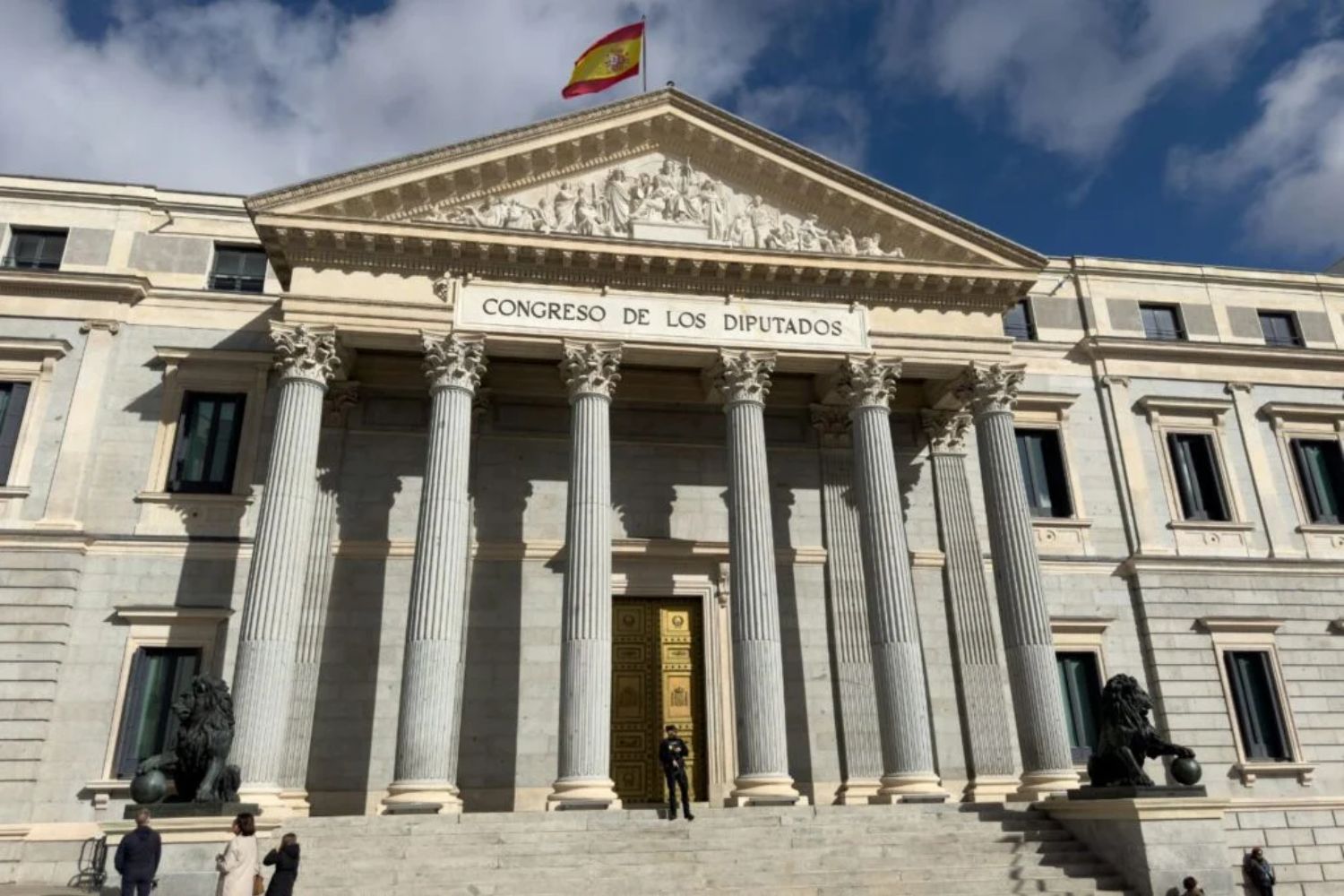 Historische Entscheidung in Spanien zur Genehmigung der Arbeitszeitverkürzung: Welche Industrien profitieren und was ist notwendig, um dies zu erreichen?
