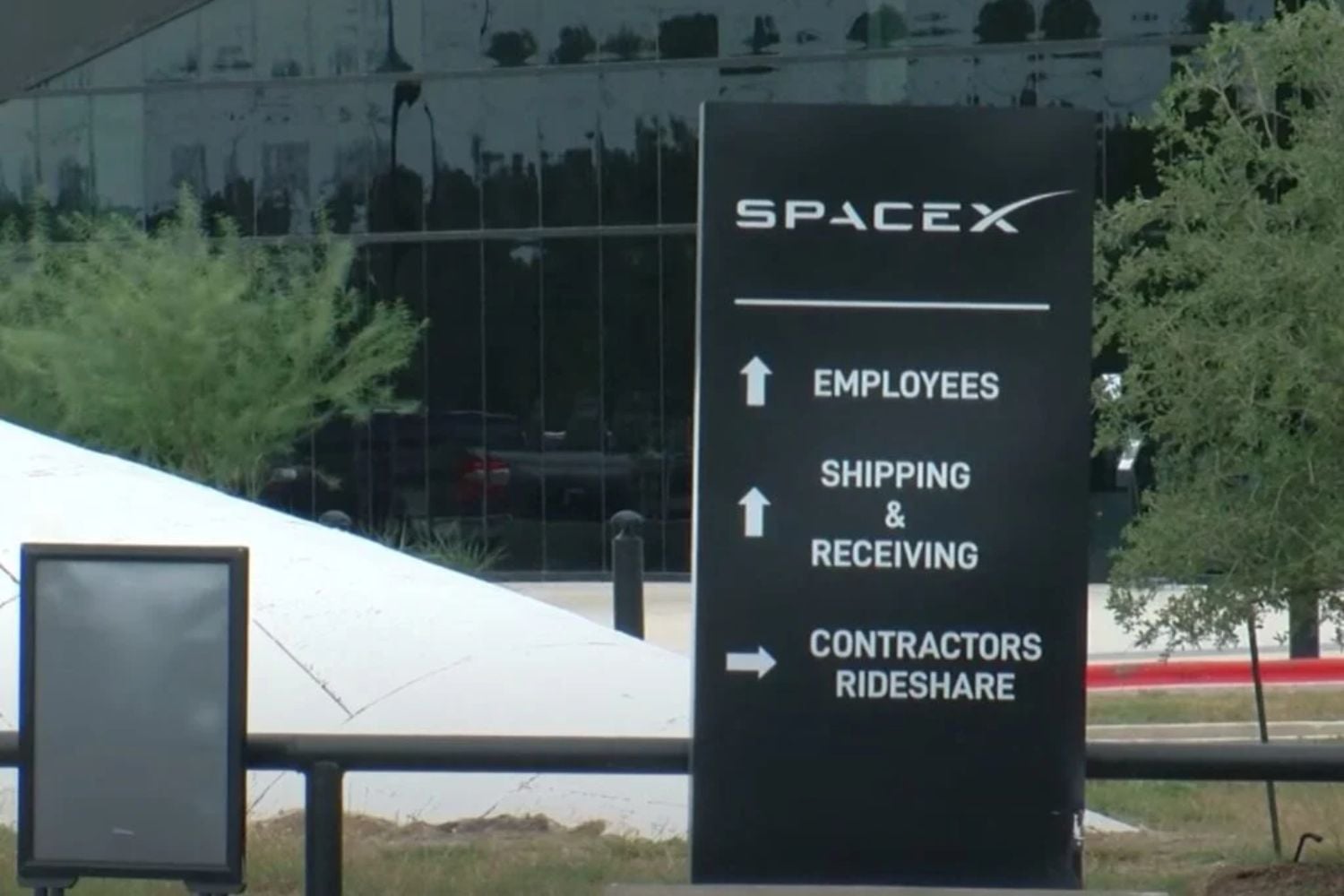 Das texanische Dorf, in dem Elon Musk sein Imperium errichtet, ohne dass ihn fast jemand aufhält