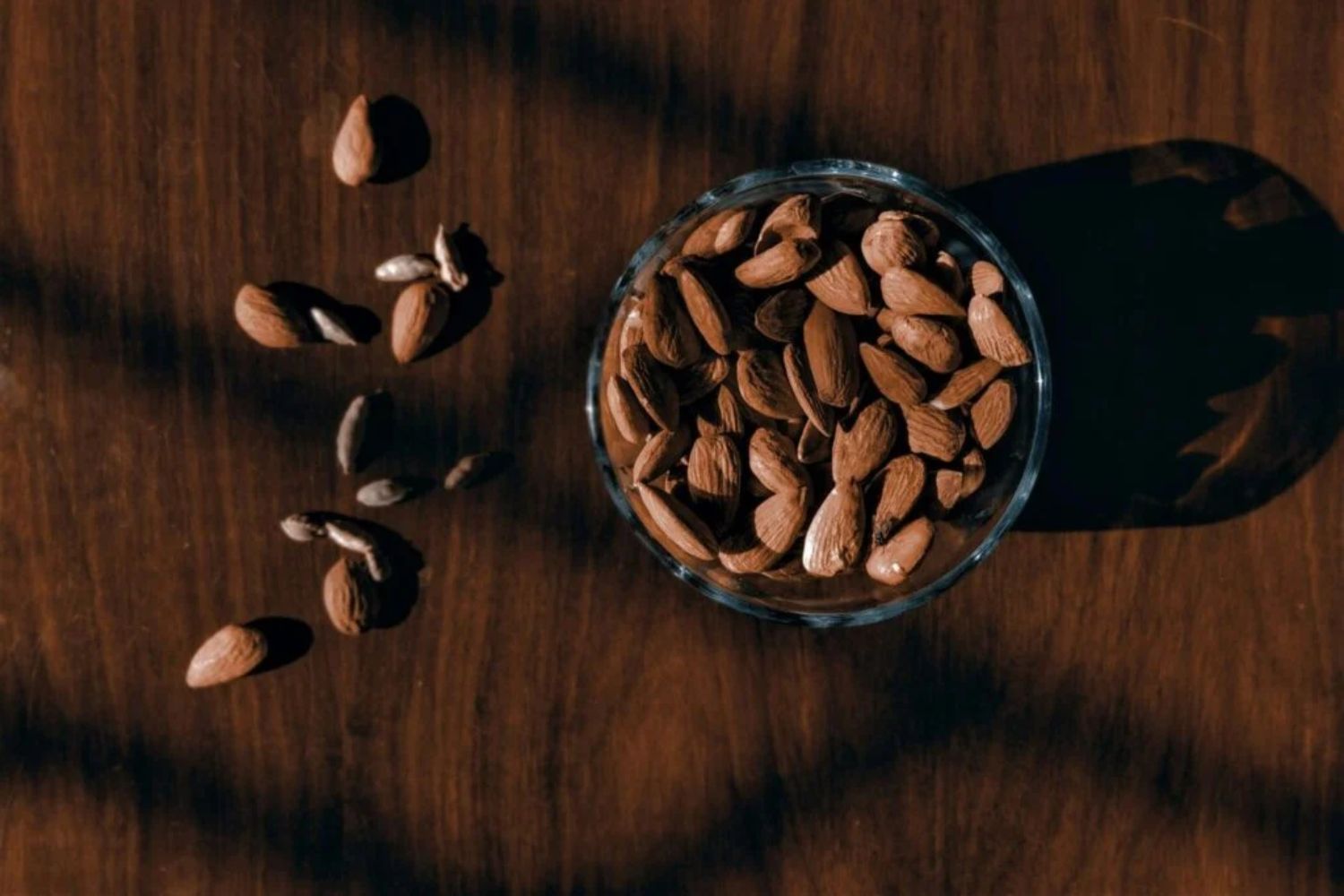Die knusprige und günstige Frucht, die die Supermärkte erobert: Sie verbessert deine Gesundheit, ohne dass du es merkst