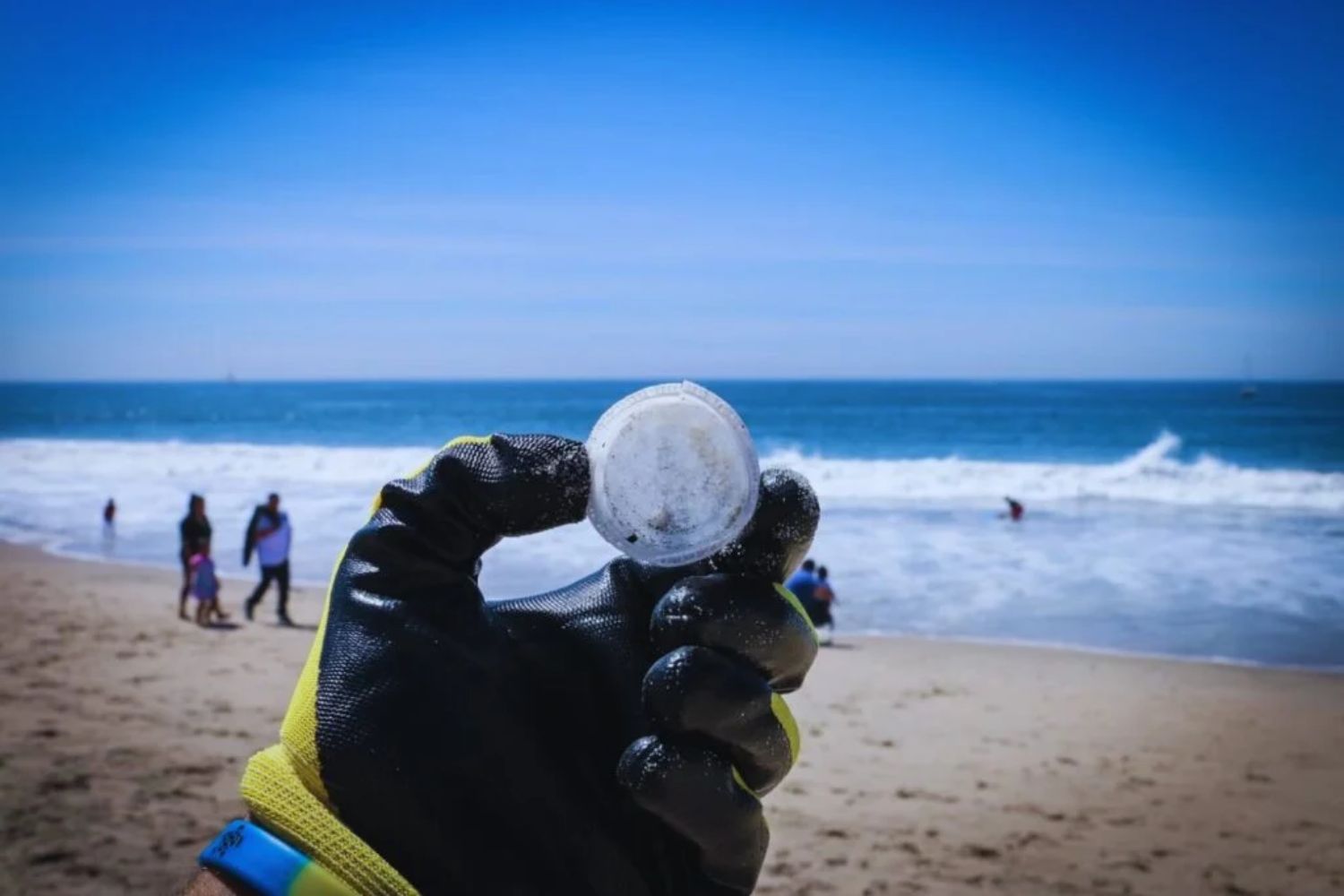 Was der Ozean verbirgt: Mikroplastik sogar in der tiefsten Meeresgrube der Welt gefunden