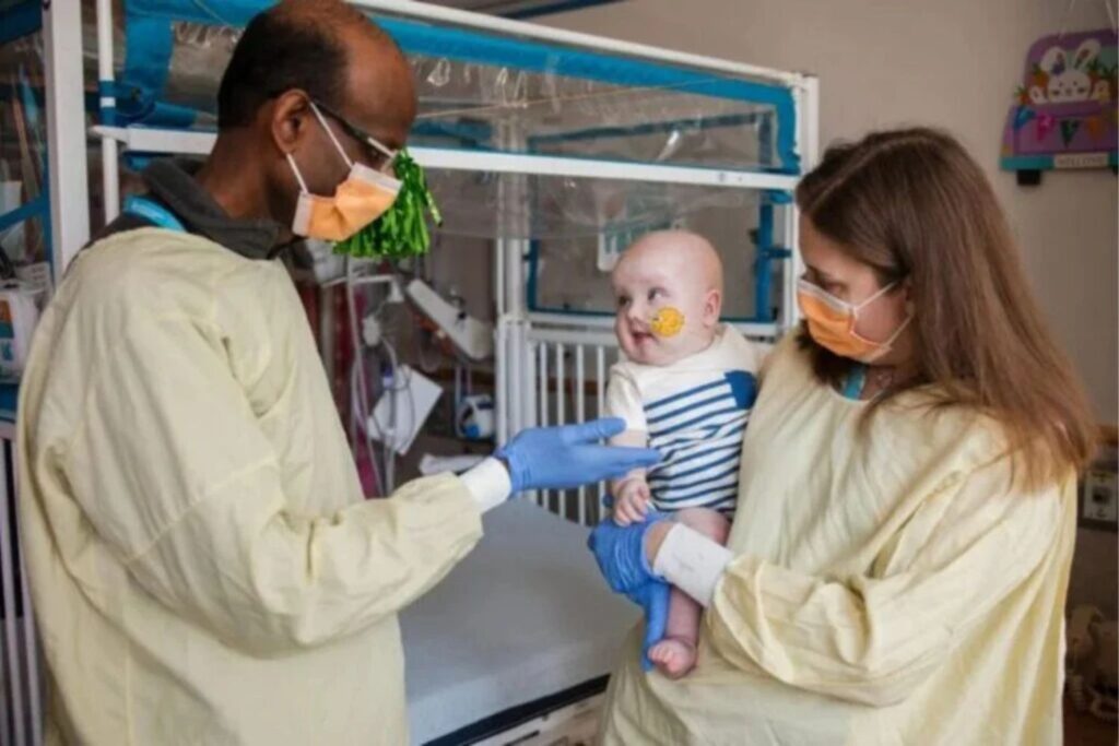 Erste personalisierte Gentherapie rettet ein Baby mit tödlicher Erbkrankheit