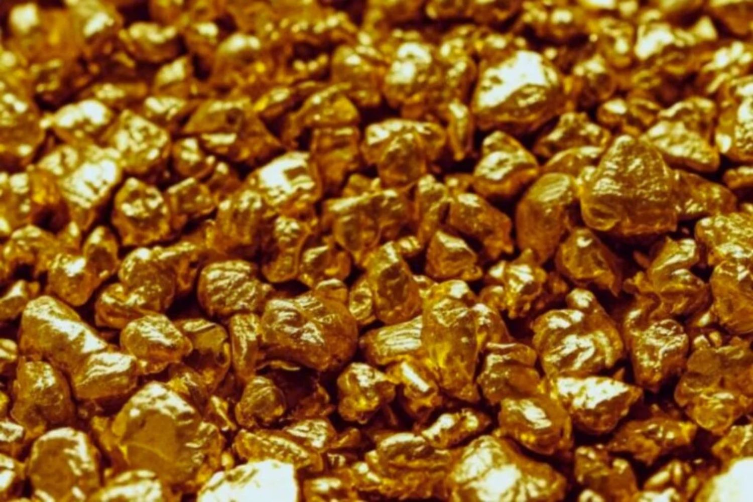 Die Entdeckung des Jahrhunderts: Ein Fluss voller Gold... und er gehört nur einem Land